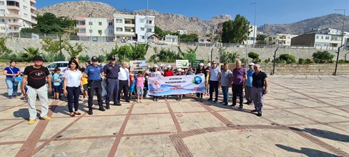 Çevre Haftası etkinlikleri Aydıncık Limanı içerisinde gerçekleştirildi.