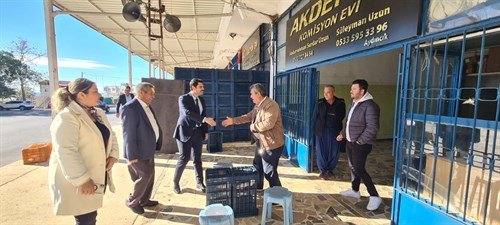 Kaymakamımız Sayın Selahattin HIDIR İlçemiz Hal esnafını ziyaret etti.